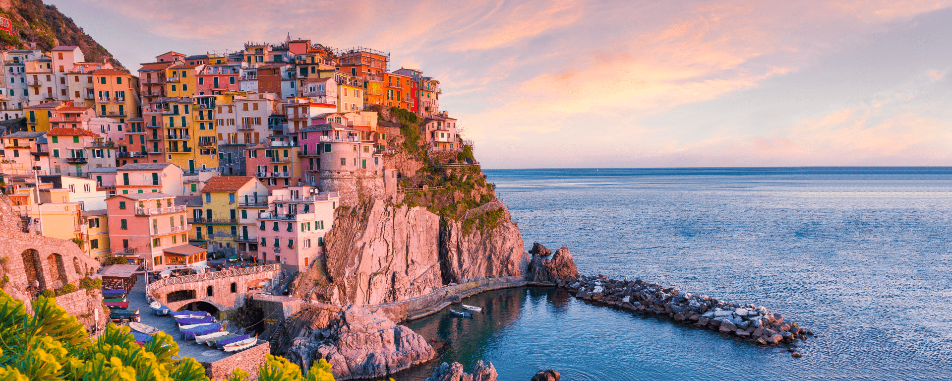 La Liguria degli artisti e dei poeti: curiosità in viaggio sulla costa
